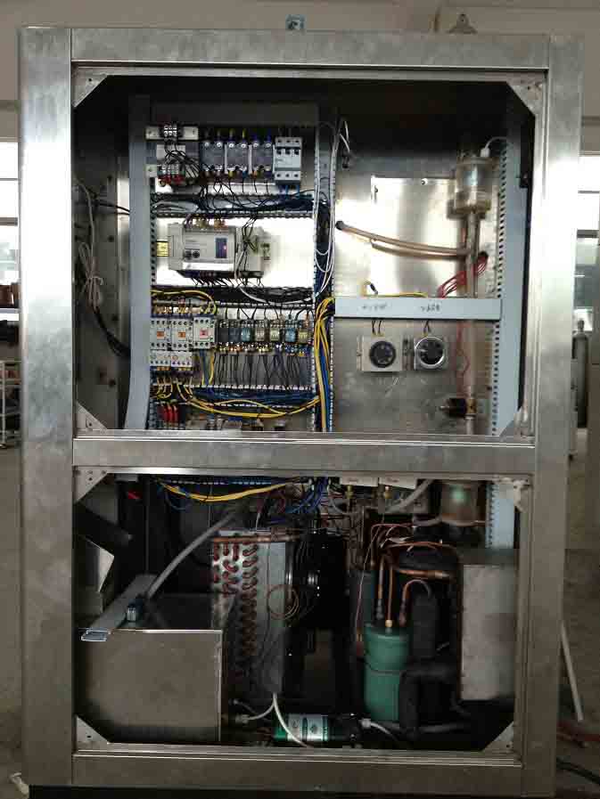 恒溫恒濕內部詳細資料